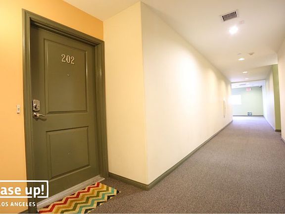 3rd image of 4821 Bakman Ave #22