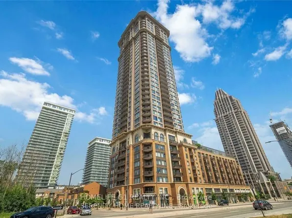 385 Prince Of Wales Dr, Mississauga, ON