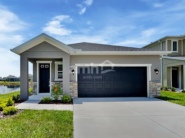 1126 Walden Pond Dr, Plant City, FL 33563