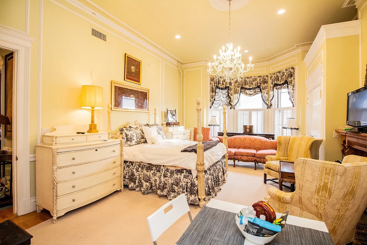 Studio, 800 sqft, $3,675 — Photo 4