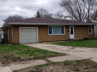 1301 Flock Ave, Rock Falls, IL 61071