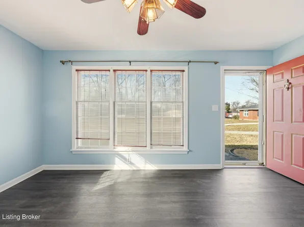 203 Lesane Ct, Louisville, KY 40214