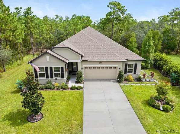 16 Elder Ct E, Homosassa, FL 34446
