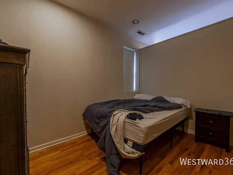 1114 W Hubbard St #2F — Photo 14
