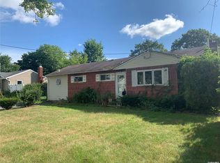 2617 Kane Ave, Medford, NY 11763