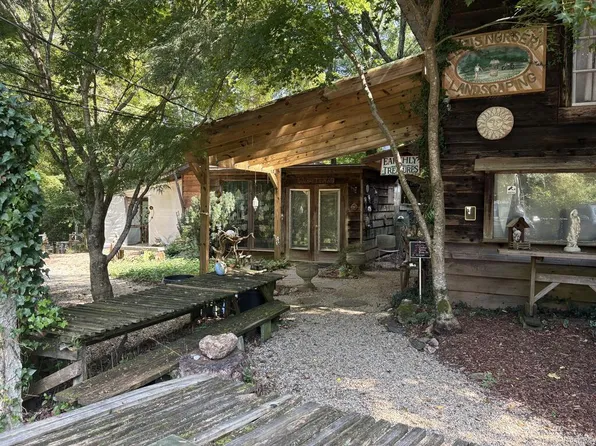 889 Low Gap Rd, Hayesville, NC 28904