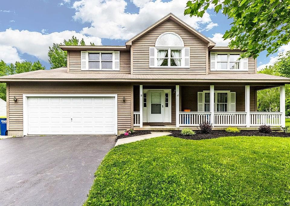1st image of 9 Foxwood Dr