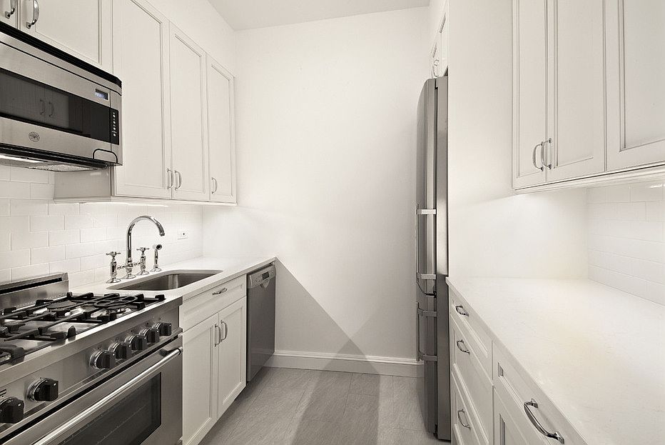 1st image of 2 5th Ave APT 12Q