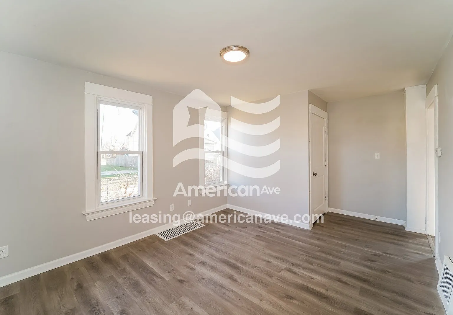 4 bed, 1.5 bath, 989 sqft, $1,597 — Photo 3