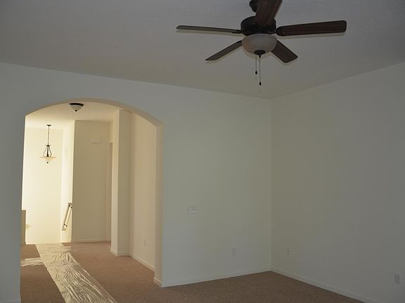 3rd image of 784 Redwood Ln #784