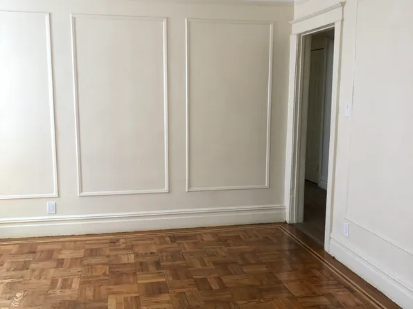 622 E 240th St Floor 2, Bronx, NY 10470