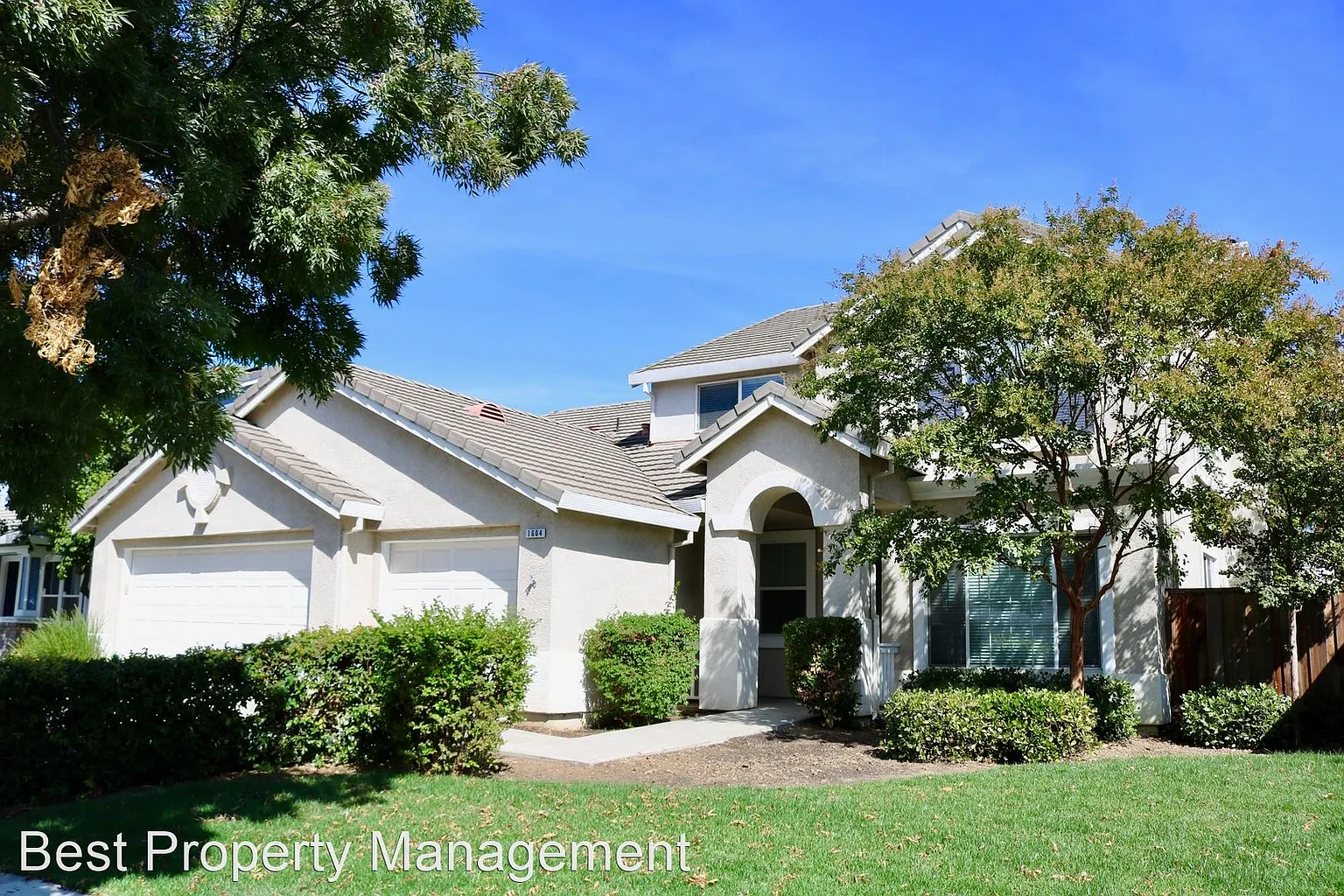 1604 Dawnview Dr photo 1