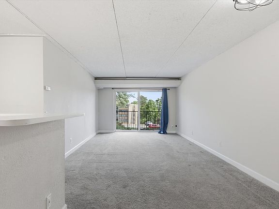 4th image of 75 S Reynolds St APT 116