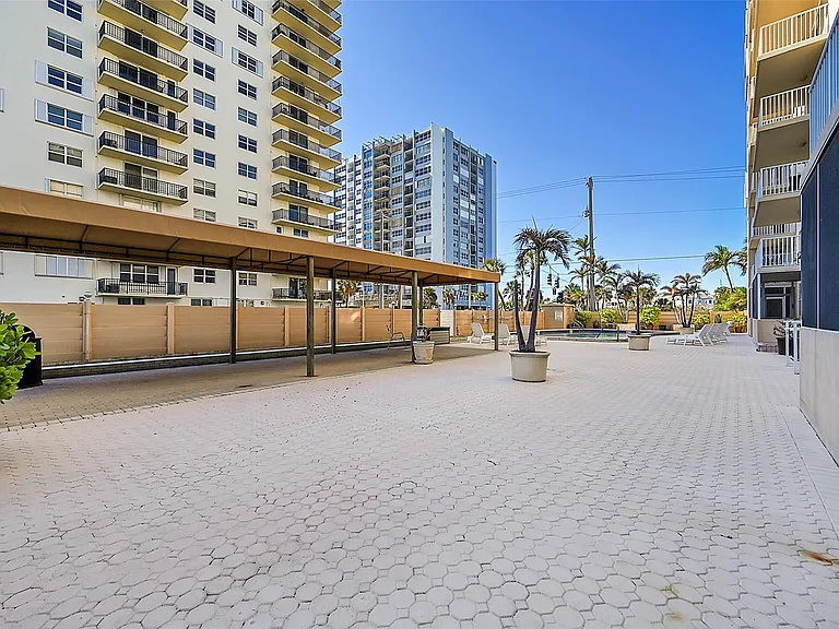 1401 S Ocean Dr #304 — Photo 43