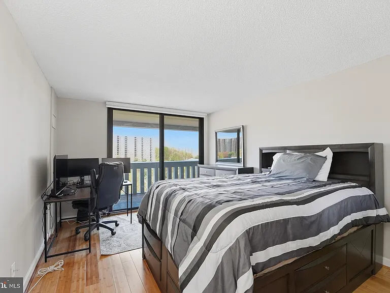 6101 Edsall Rd #1402 — Photo 11