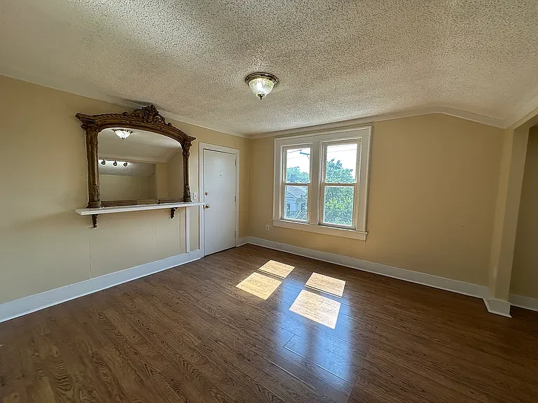 23 Brown St #C-3 — Photo 2