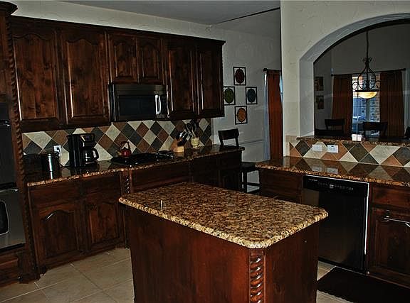 4th image of 14860 Palm Desert Ln