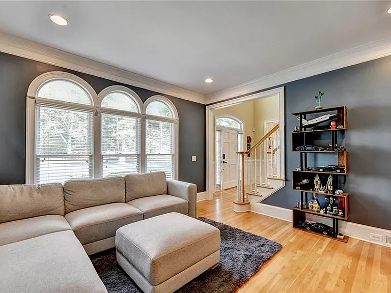 10370 Sugar Crest Ave — Photo 6