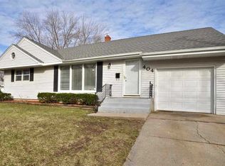 404 Hunter Ave, Rockford, IL 61108