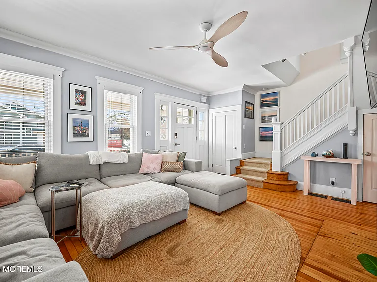 214 Brinley Ave — Photo 5