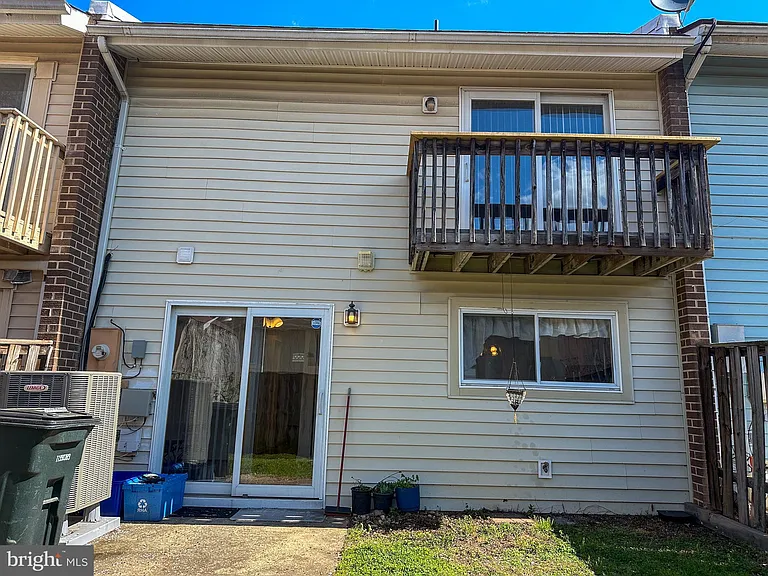 13327 Schwenger Pl — Photo 19