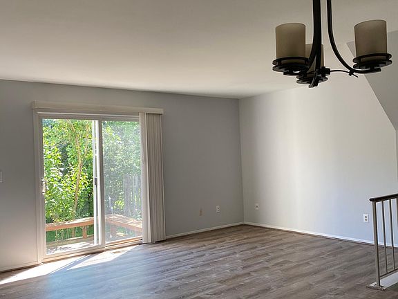 3rd image of 3122 Bolgos Cir Building 3122