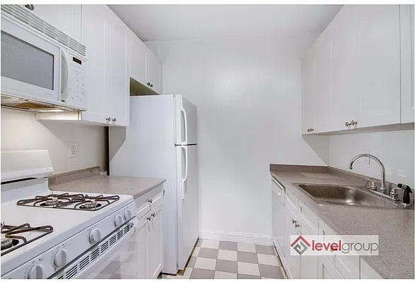 Rented by Level Group | media 21