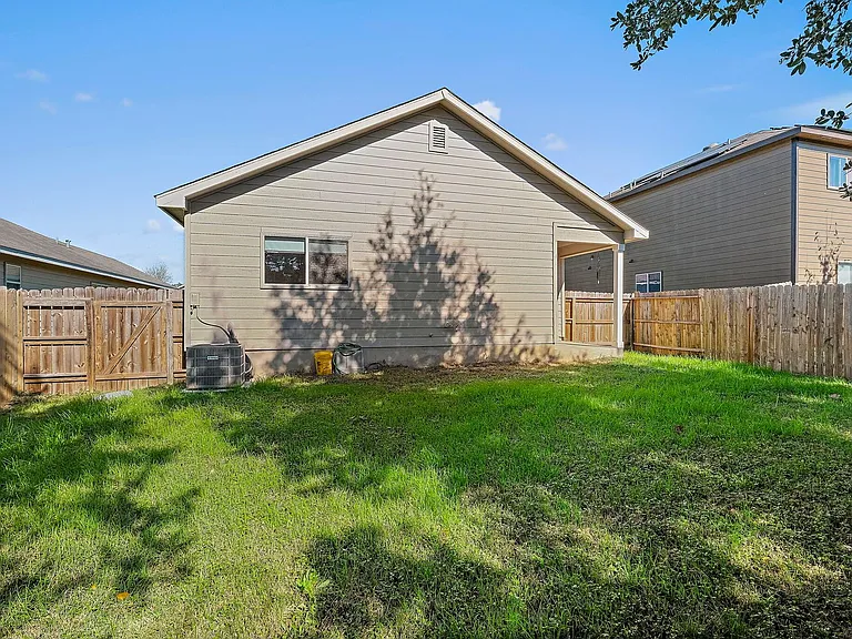 3538 Lantana Fls — Photo 26