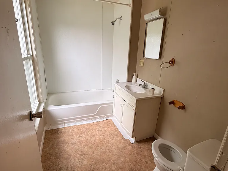 256 Ely St #3 — Photo 7