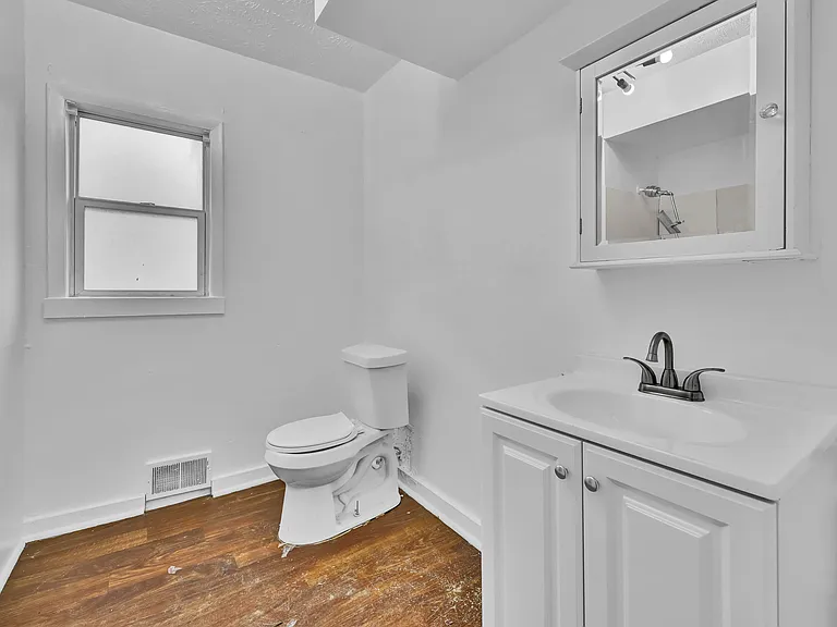 9502 Talbot Ave — Photo 4