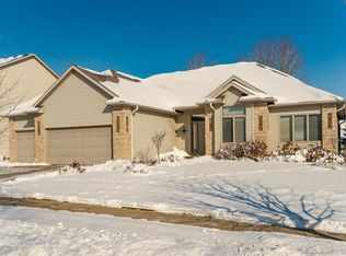 3057 Scanlan Ln NE, Rochester, MN 55906