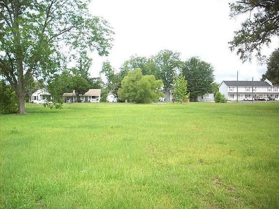 4th image of 300 N Main St