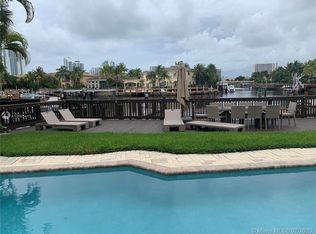 954 Sanibel Dr #0, Hollywood, FL 33019