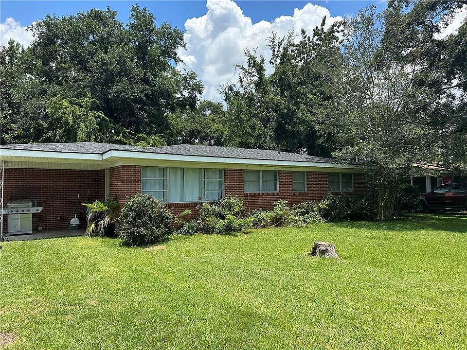 1st image of 2733 Canary Dr