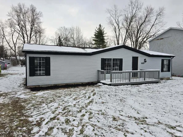 6638 N 3rd Trl, North Webster, IN 46555