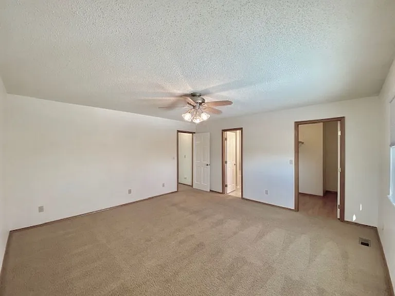 8065 Vectra Dr — Photo 21