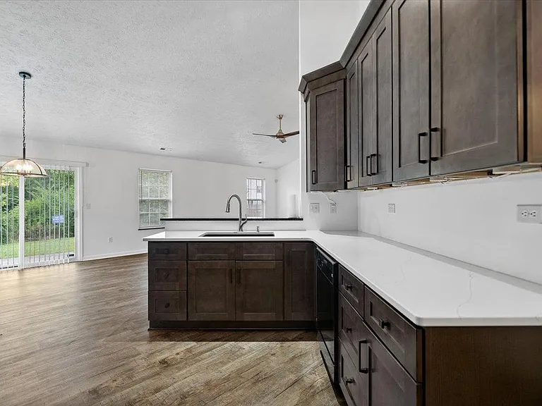 1429 Softwind Dr — Photo 9