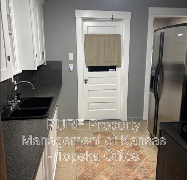 2219 SW Huntoon St — Photo 8