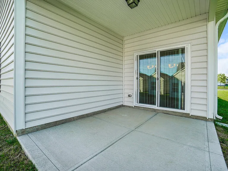 4001 Blue Mountain Cir — Photo 15