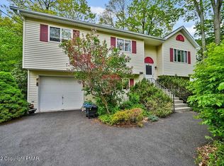 118 Dorchester Dr, Tobyhanna, PA 18466