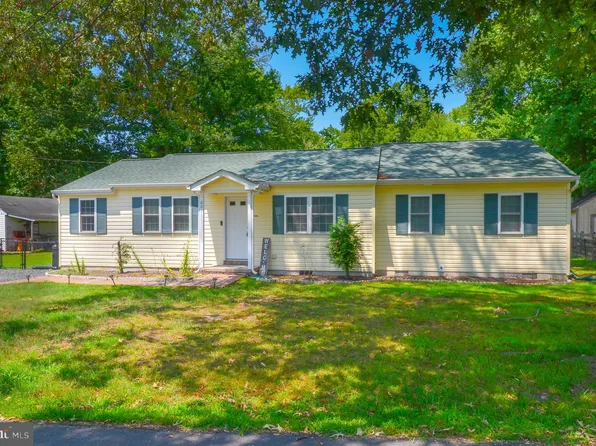 6011 Lerch Dr, Shady Side, MD 20764