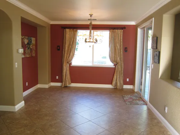 2415 Barona St, West Sacramento, CA 95691