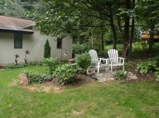 354 Timber Ln, Timber Hills, PA --
