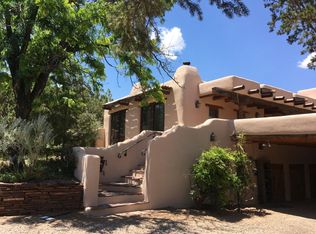912 Calle Arco, Santa Fe, NM 87501