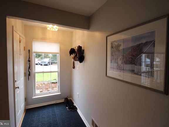 2nd image of 305 Kentshire Ct #176