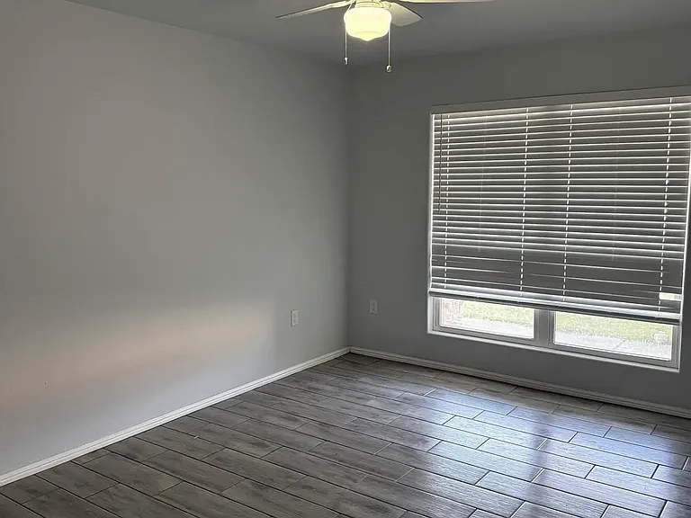 5913 Fenway Dr — Photo 5
