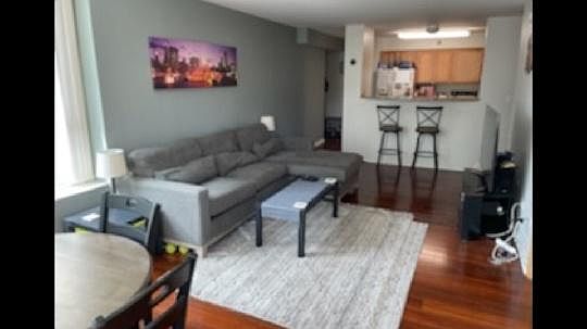 1st image of 345 N Lasalle St #14