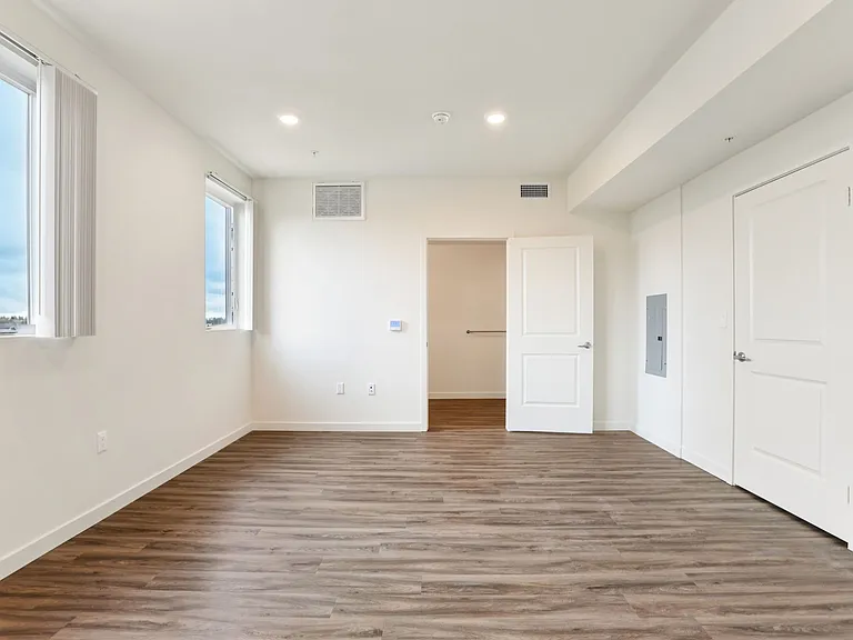 Cloud Nine Luxury Apartments — Photo 77