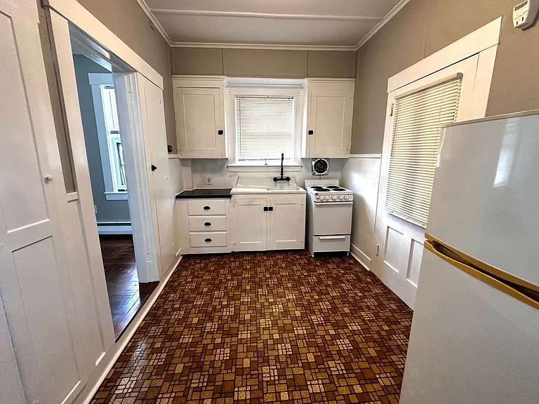 112 Church St #5 — Photo 4