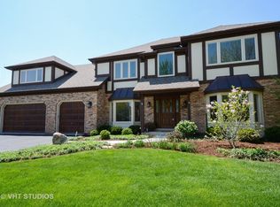 203 Secretariat Ct, Wheaton, IL 60189